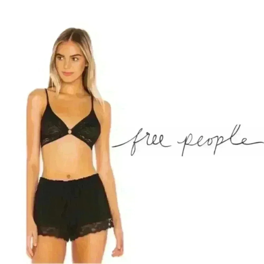 FREE PEOPLE Toni Bralette in Black, Size S/M